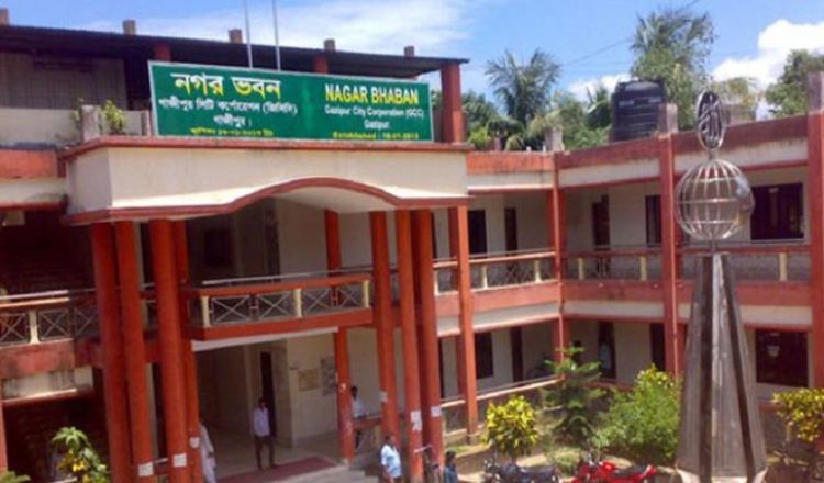 তিন কাউন্সিলরের প্যানেল মেয়র পদ স্থগিত